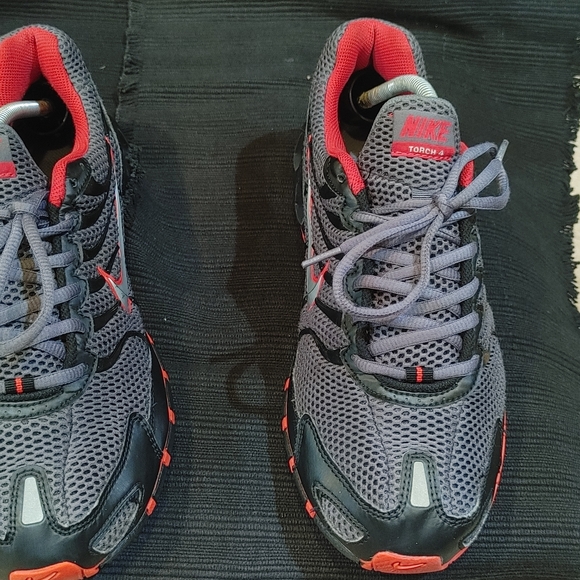 Nike Air Max Gray and Red Sneakers - Picture 13 of 16